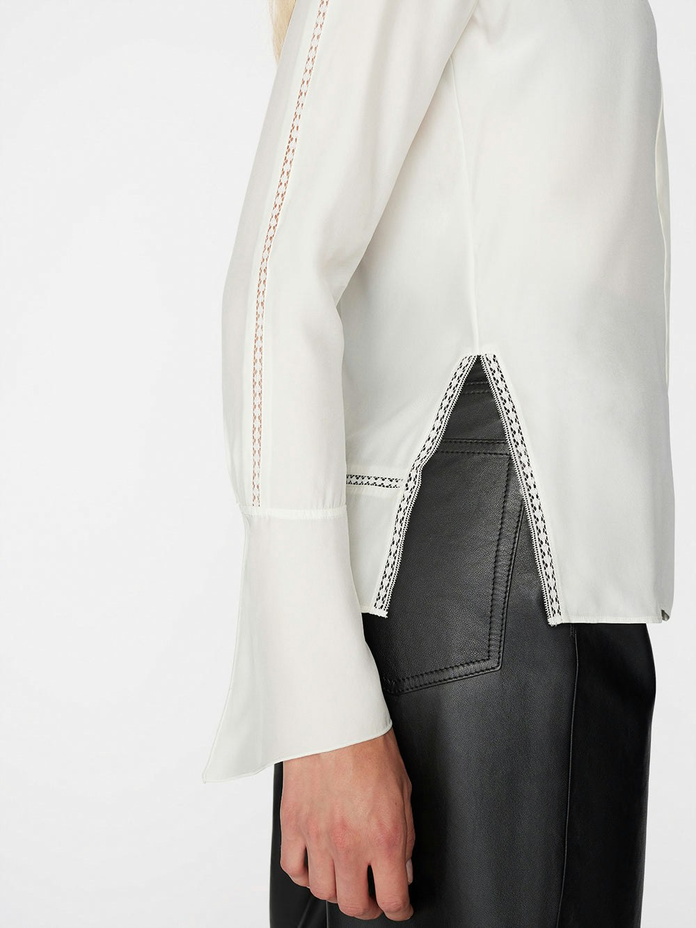 top detail view alt:fit2